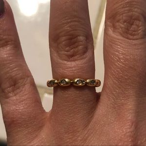18K gold diamond band
